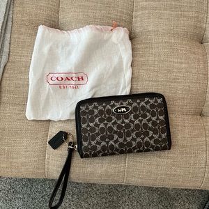 Coach Wrist Wallet